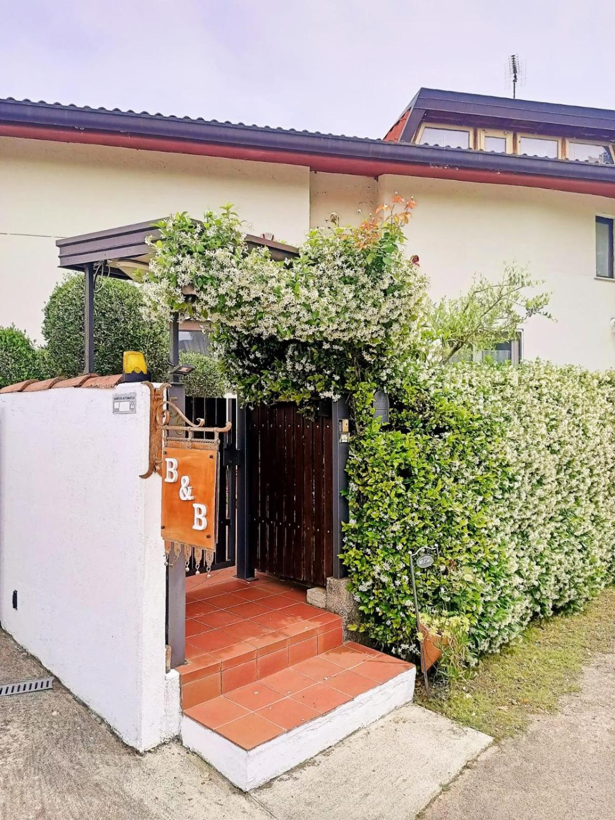 Villa Sabry Turriaco Extérieur photo